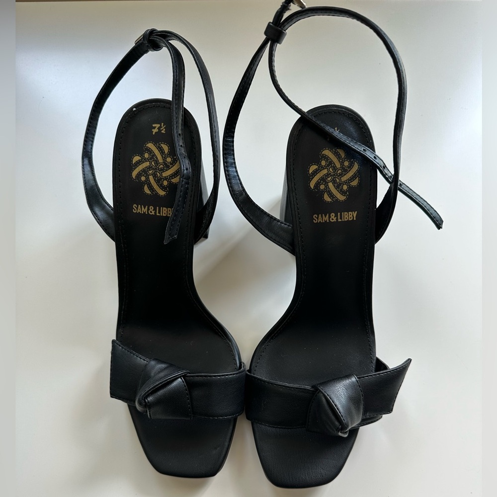 NWOT Black Sam&Libby Heels